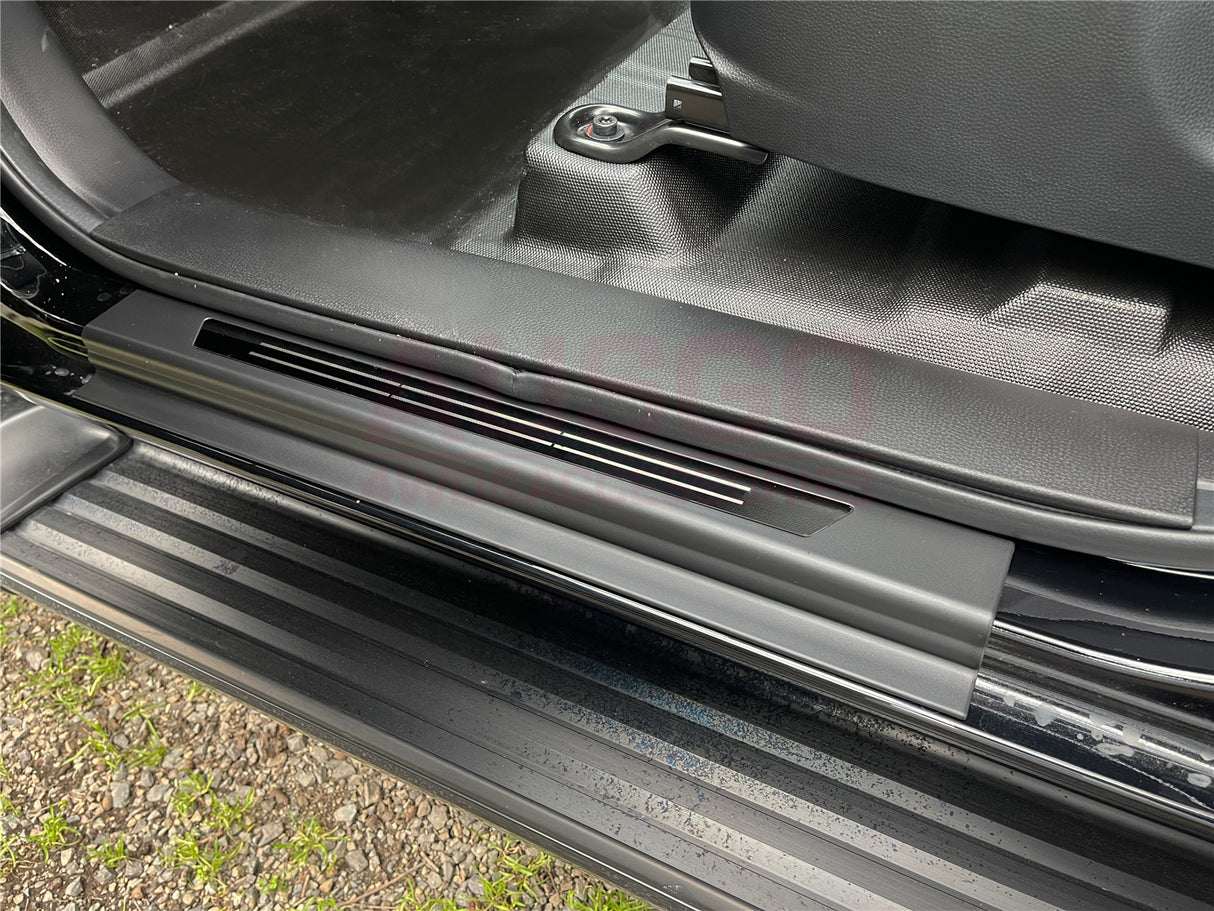 5D Moulded Floor Mats + Black Door Sill Protector for ISUZU D-MAX DMAX Dual Cab 2020-Onwards