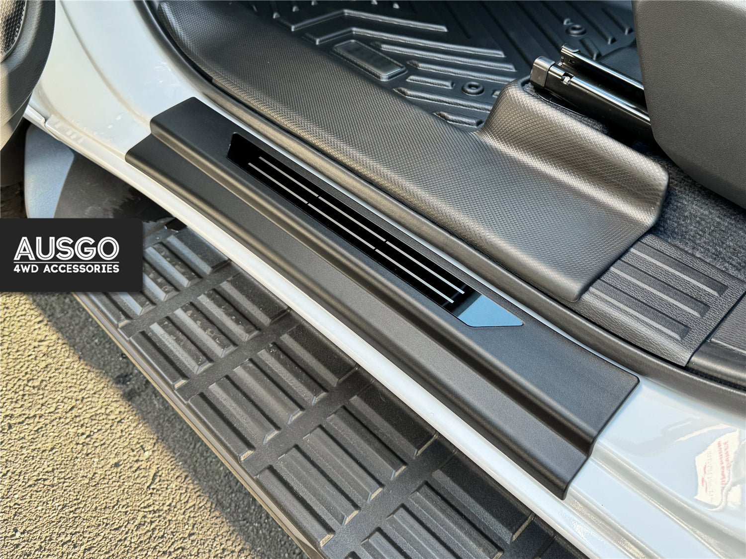 Mitsubishi Triton MV Next-Gen Dual Cab 2024-Onwards Door Sill Protector