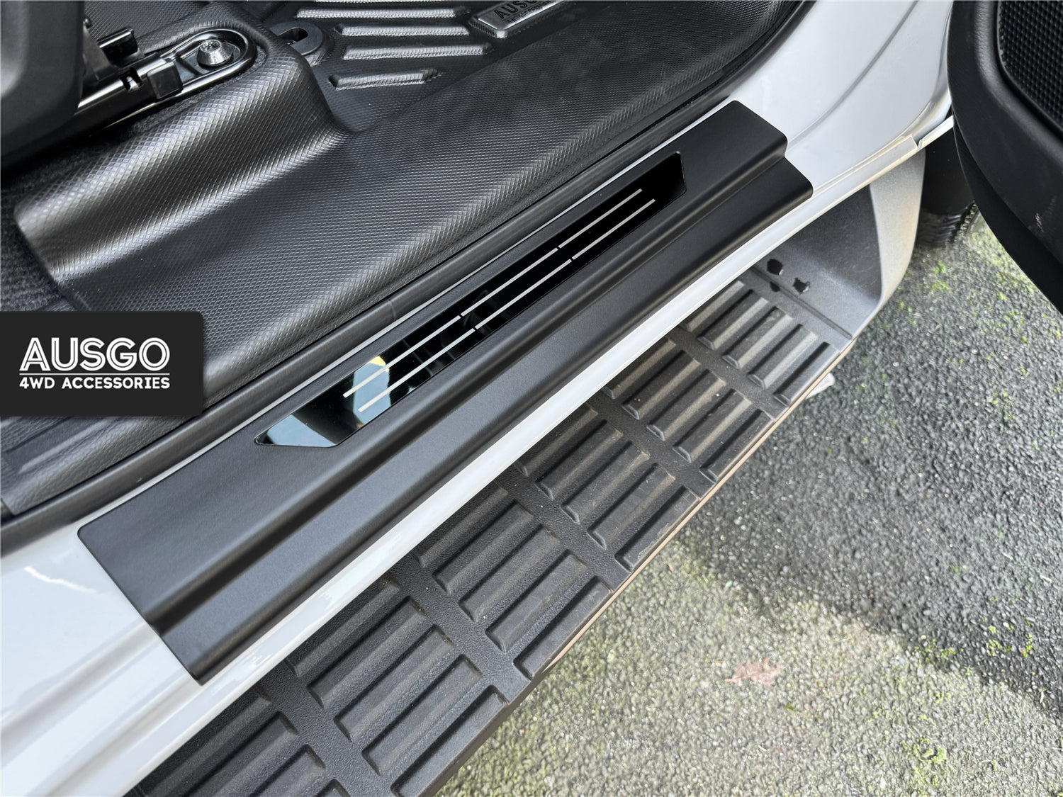 Mitsubishi Triton MV Next-Gen Dual Cab 2024-Onwards Door Sill Protector