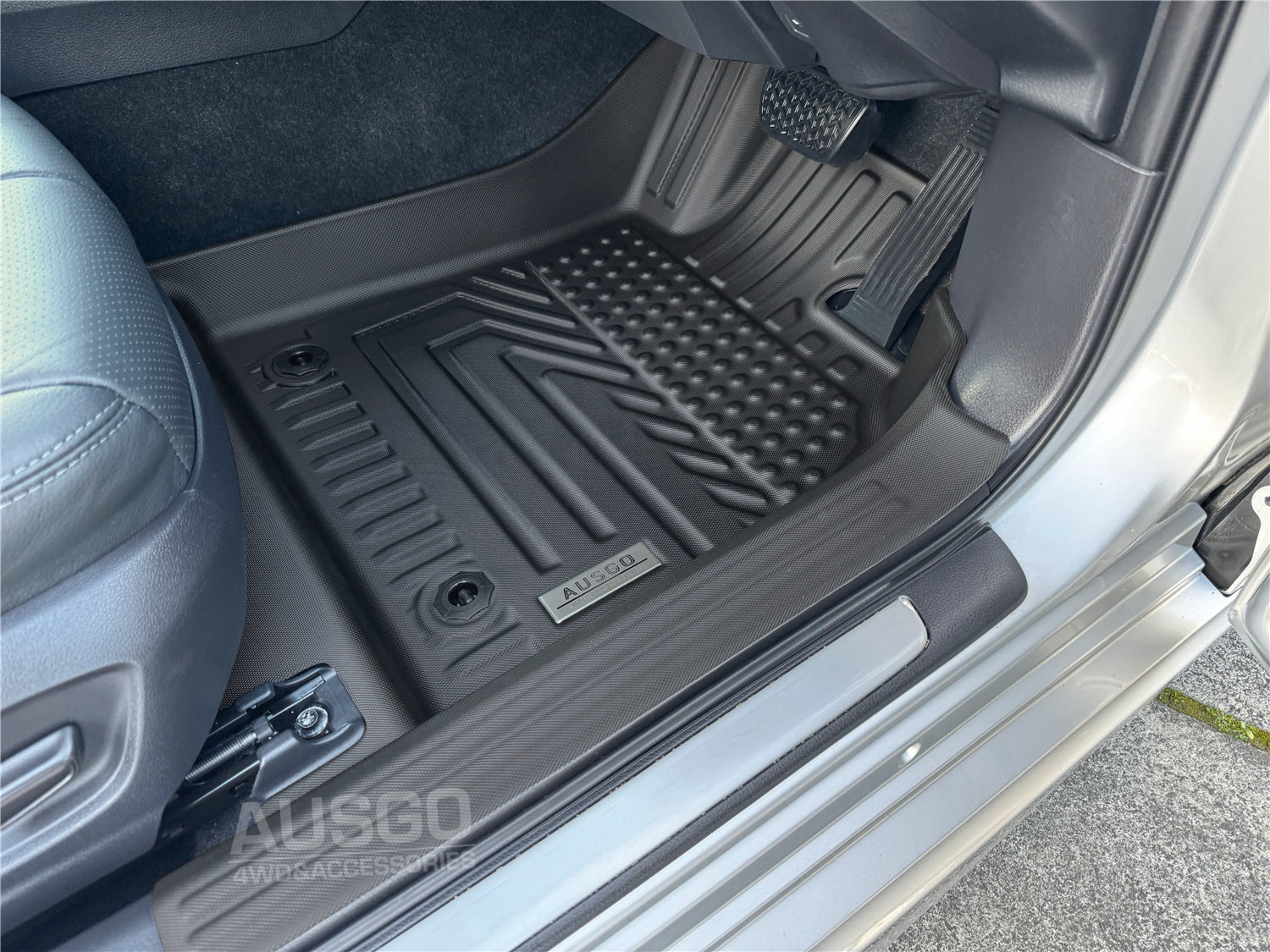 Car Floor Mats for Toyota Camry Hybrid 2017-2024