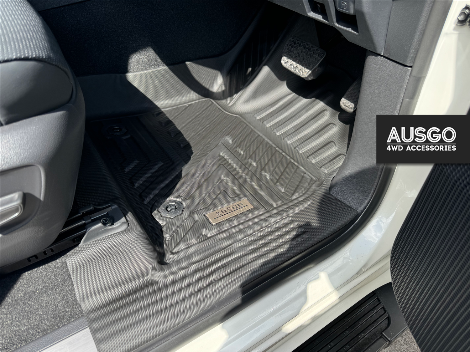 Toyota Land Cruiser 300 Series 2021-Onwards Car Floor Mats