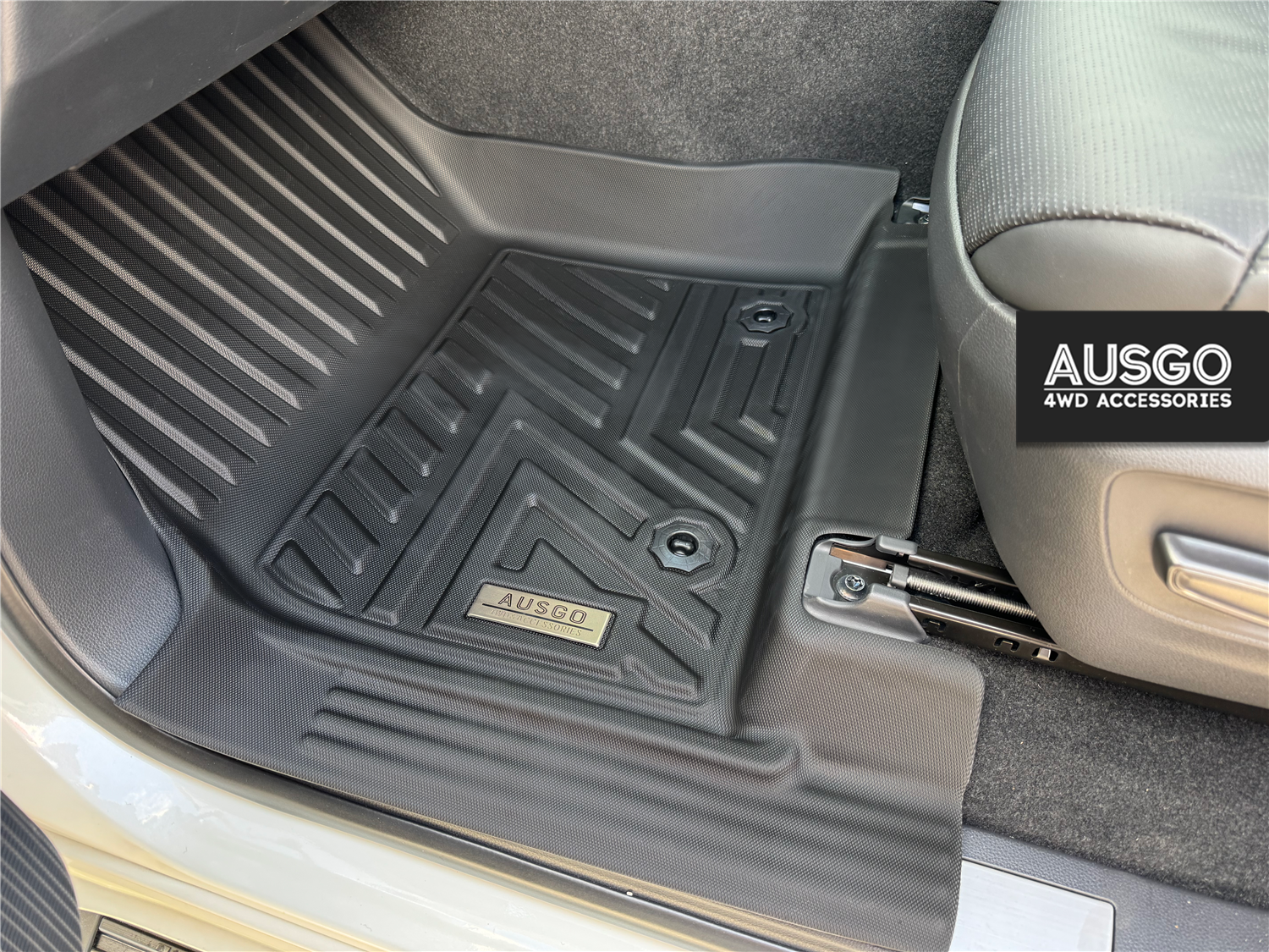 Toyota Land Cruiser 300 Series 2021-Onwards Car Floor Mats