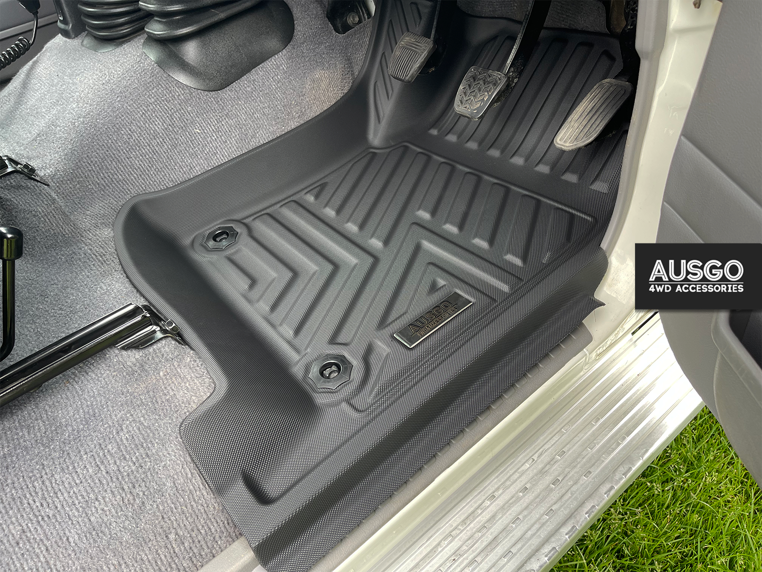 Toyota Land Cruiser 79 Series 2012-Onwards Car Floor Mats