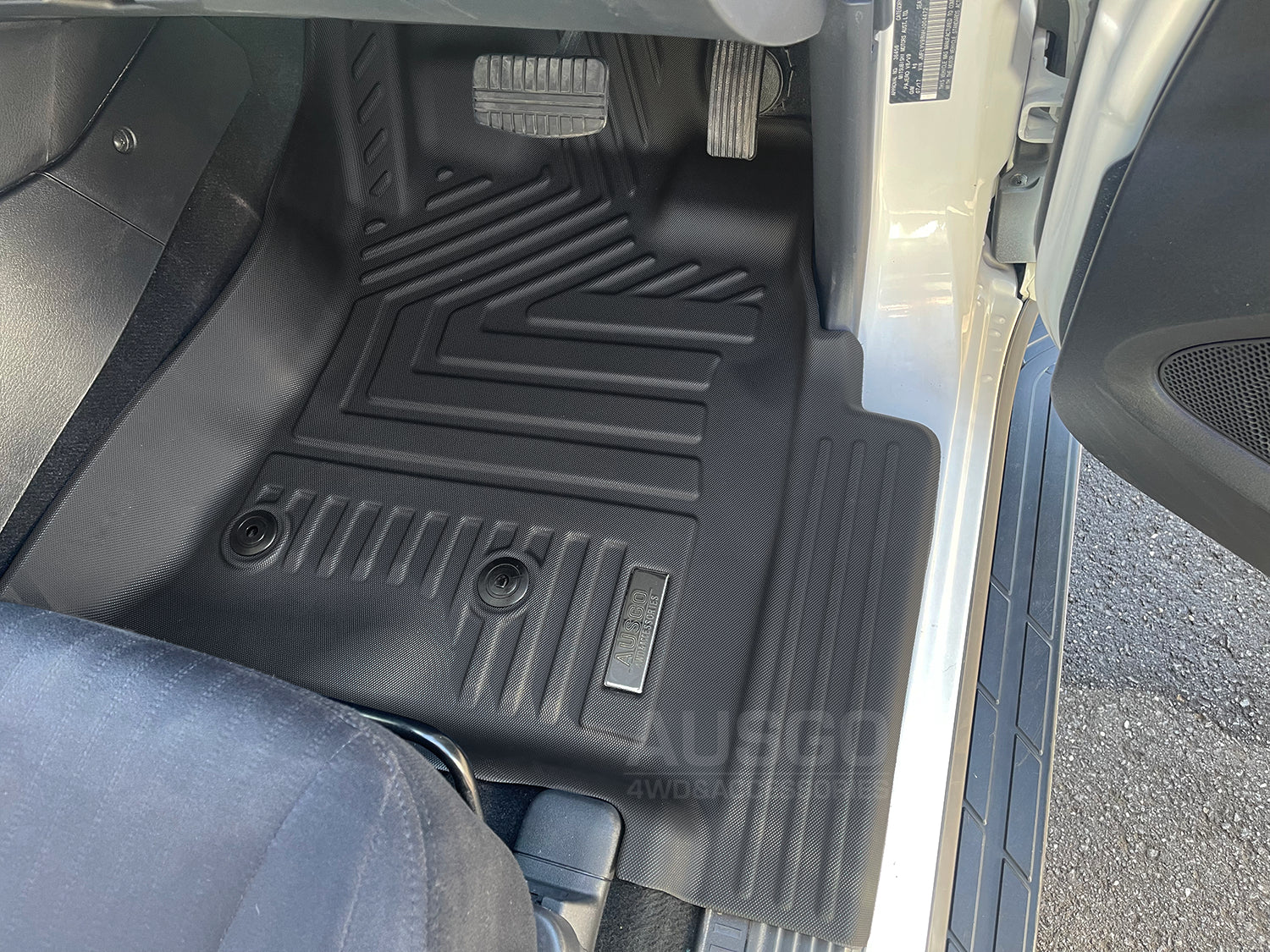 Pre-order Car Floor Mats for Mitsubishi Pajero 2000-2021