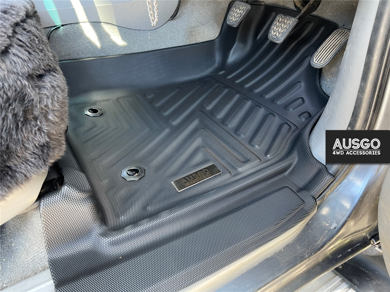 Toyota Hilux 2005-2015 Car Floor Mats