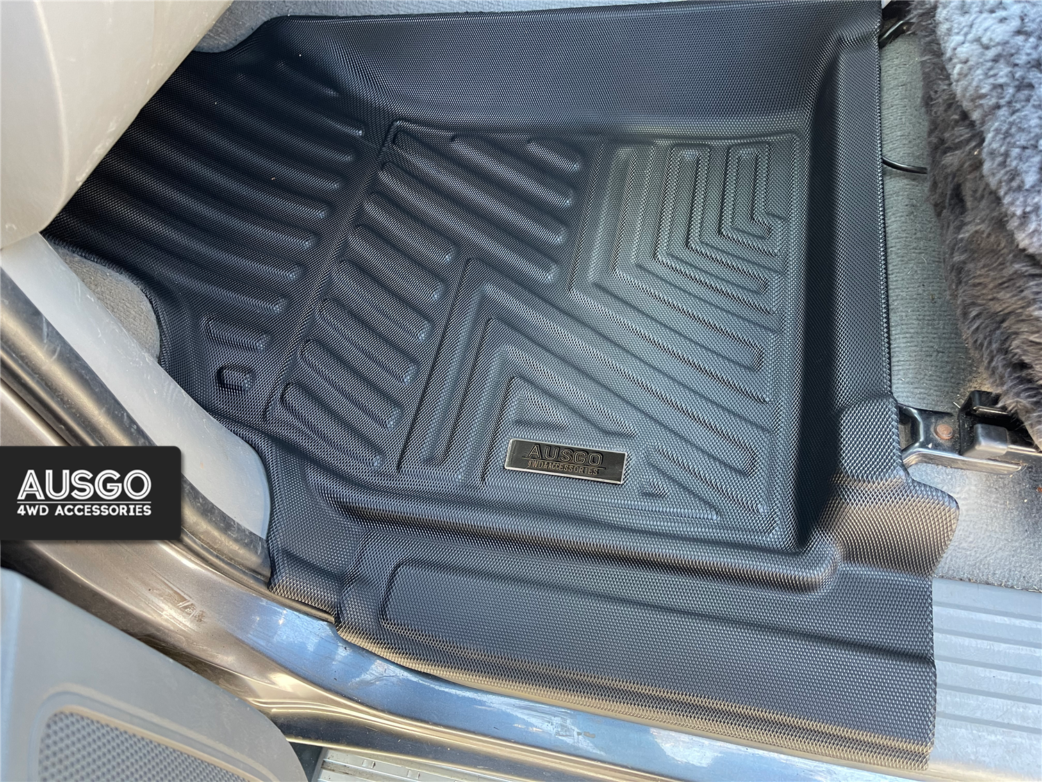 Toyota Hilux 2005-2015 Car Floor Mats