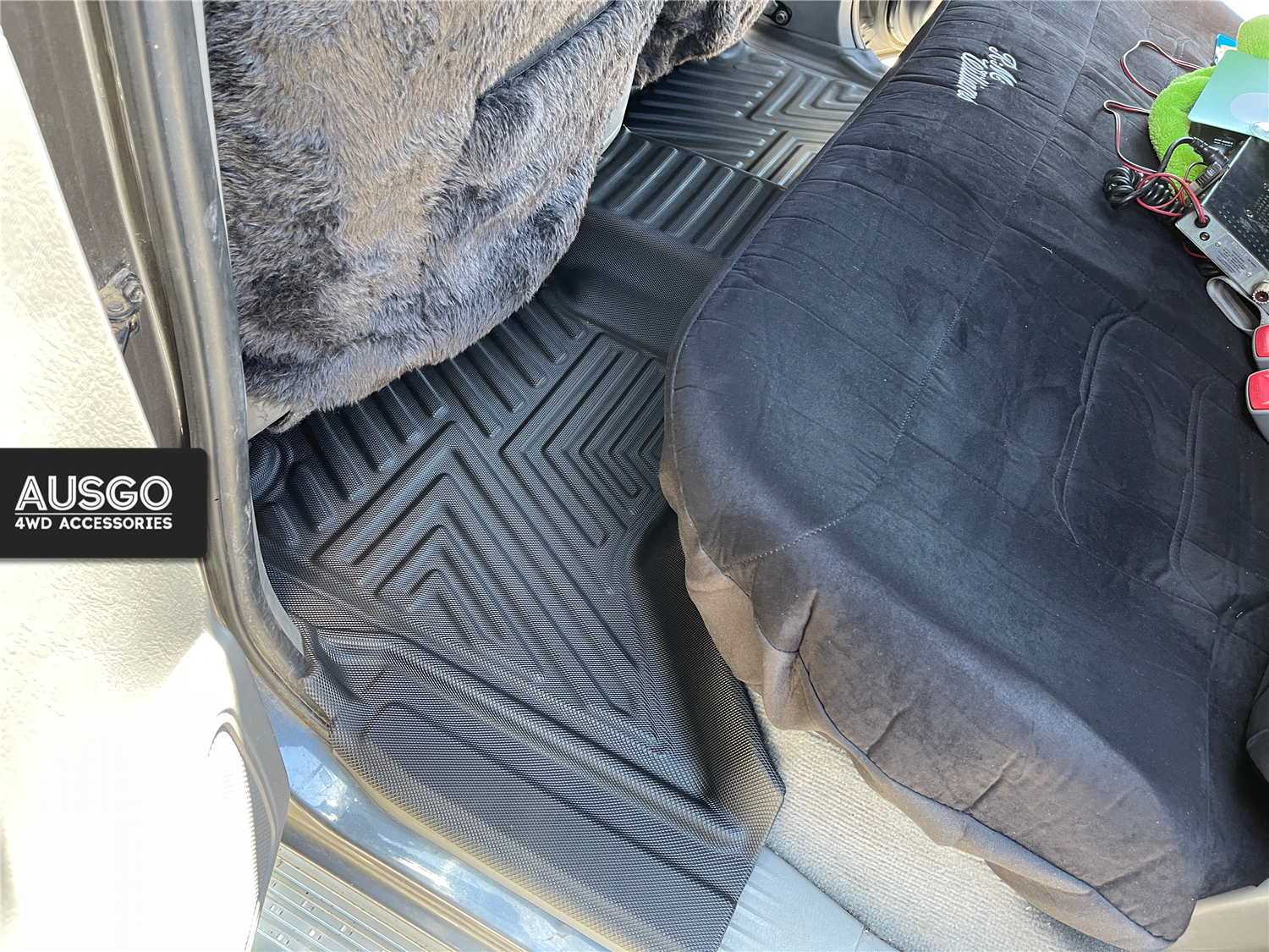 Toyota Hilux 2005-2015 Car Floor Mats