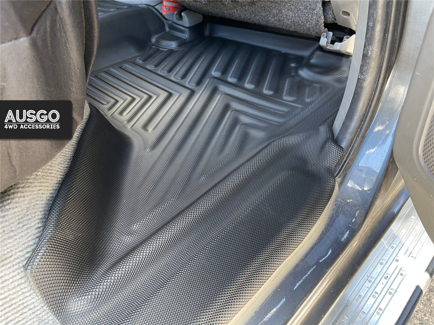Toyota Hilux 2005-2015 Car Floor Mats
