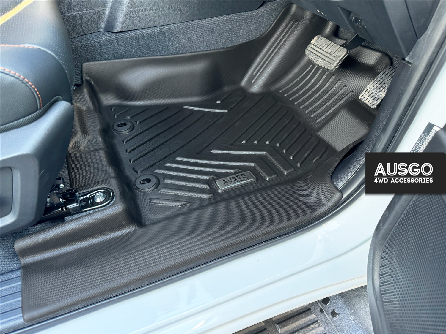 Mitsubishi Triton MV Series 2024+ Car Floor Mats