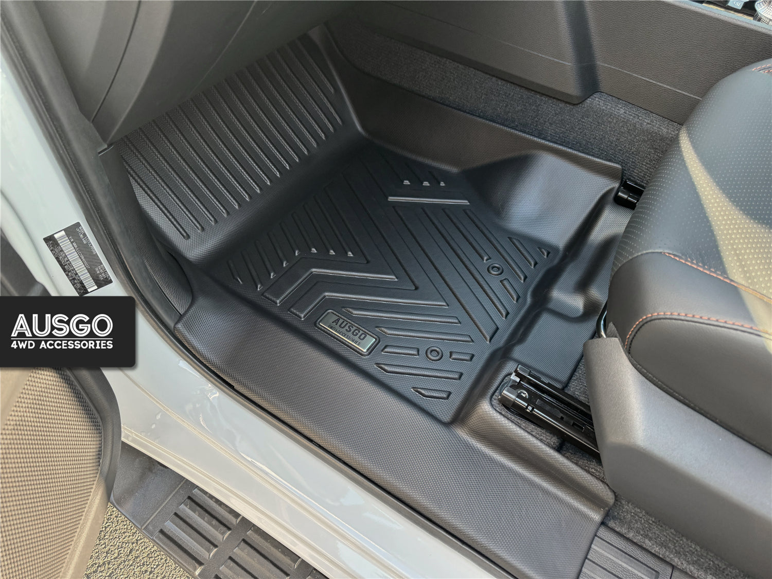 Mitsubishi Triton MV Series 2024+ Car Floor Mats