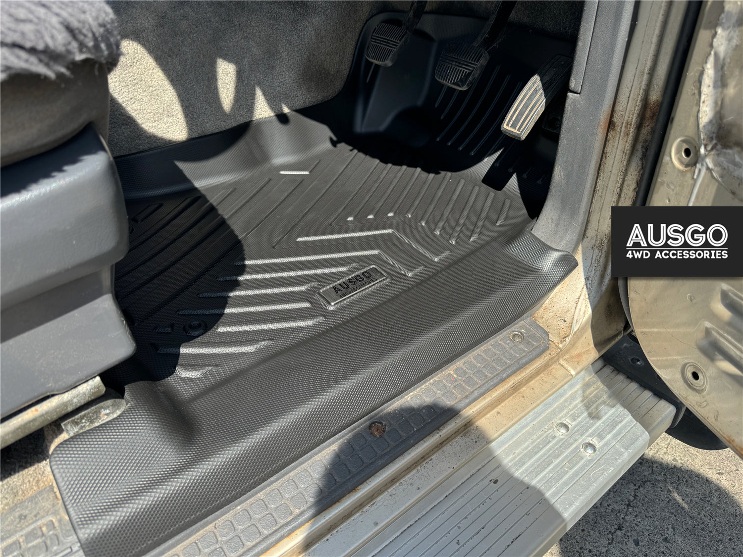 Nissan Patrol GQ Y60 1988-1997 Car Floor Mats