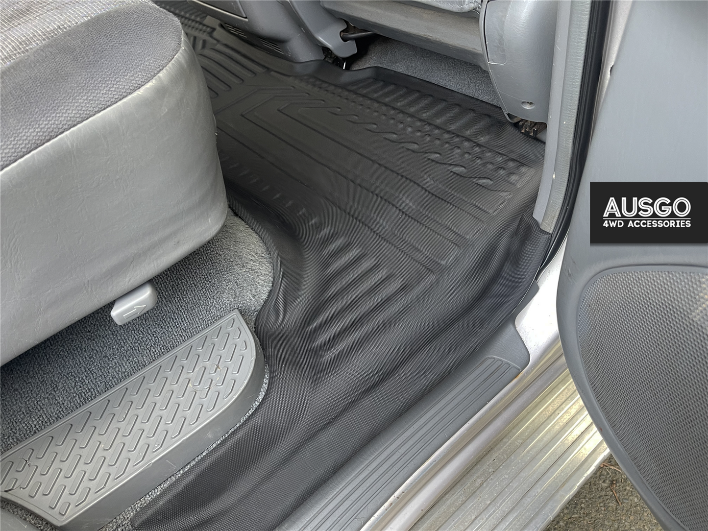 Toyota Land Cruiser 100 / 105 Series 1998-2007 Car Floor Mats