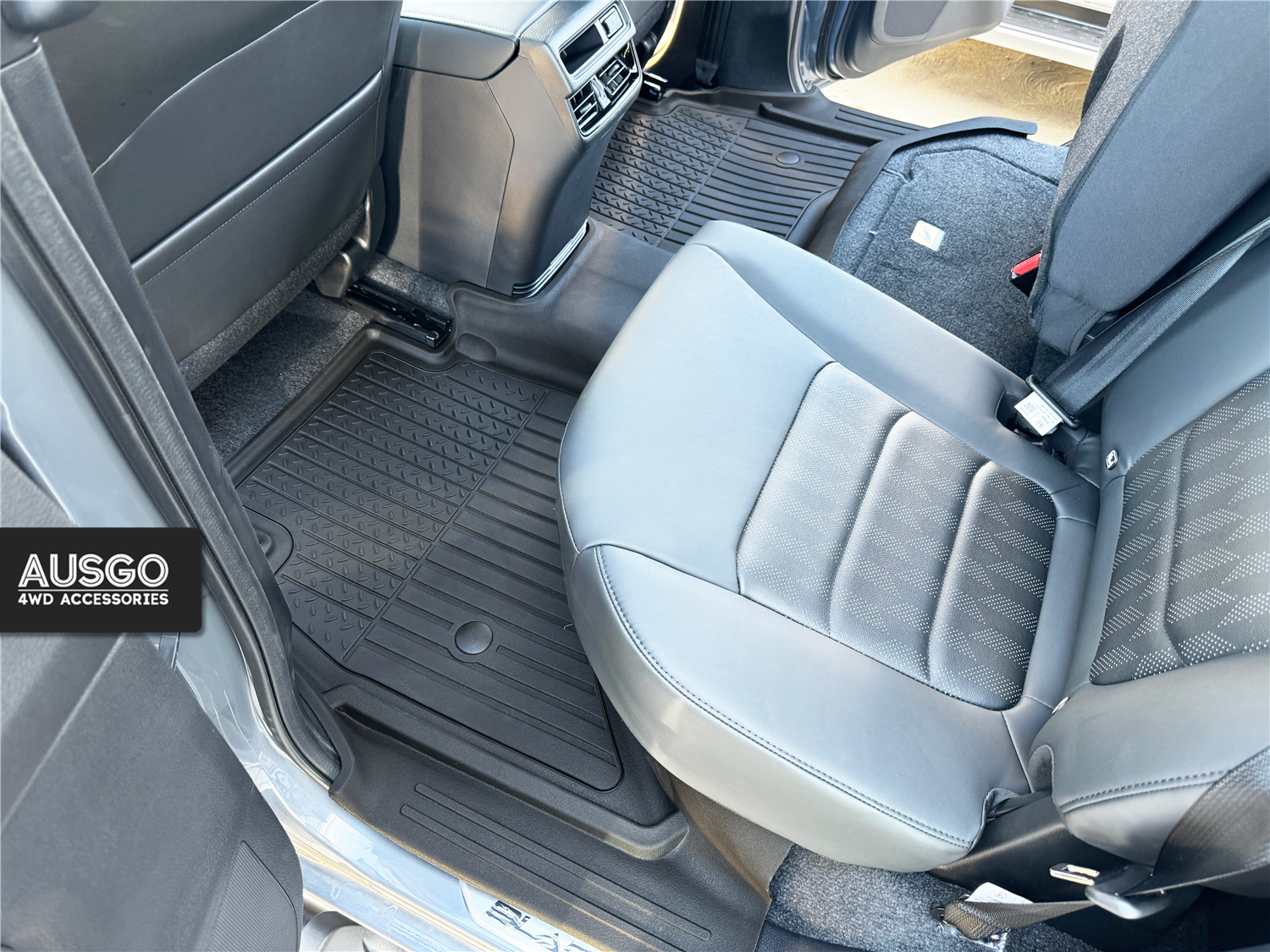 ISUZU D-MAX 2020-2025 Injection Car Floor Mats