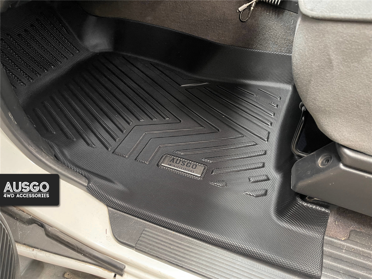 Nissan Patrol GU Y61 1997-2015 Car Floor Mats
