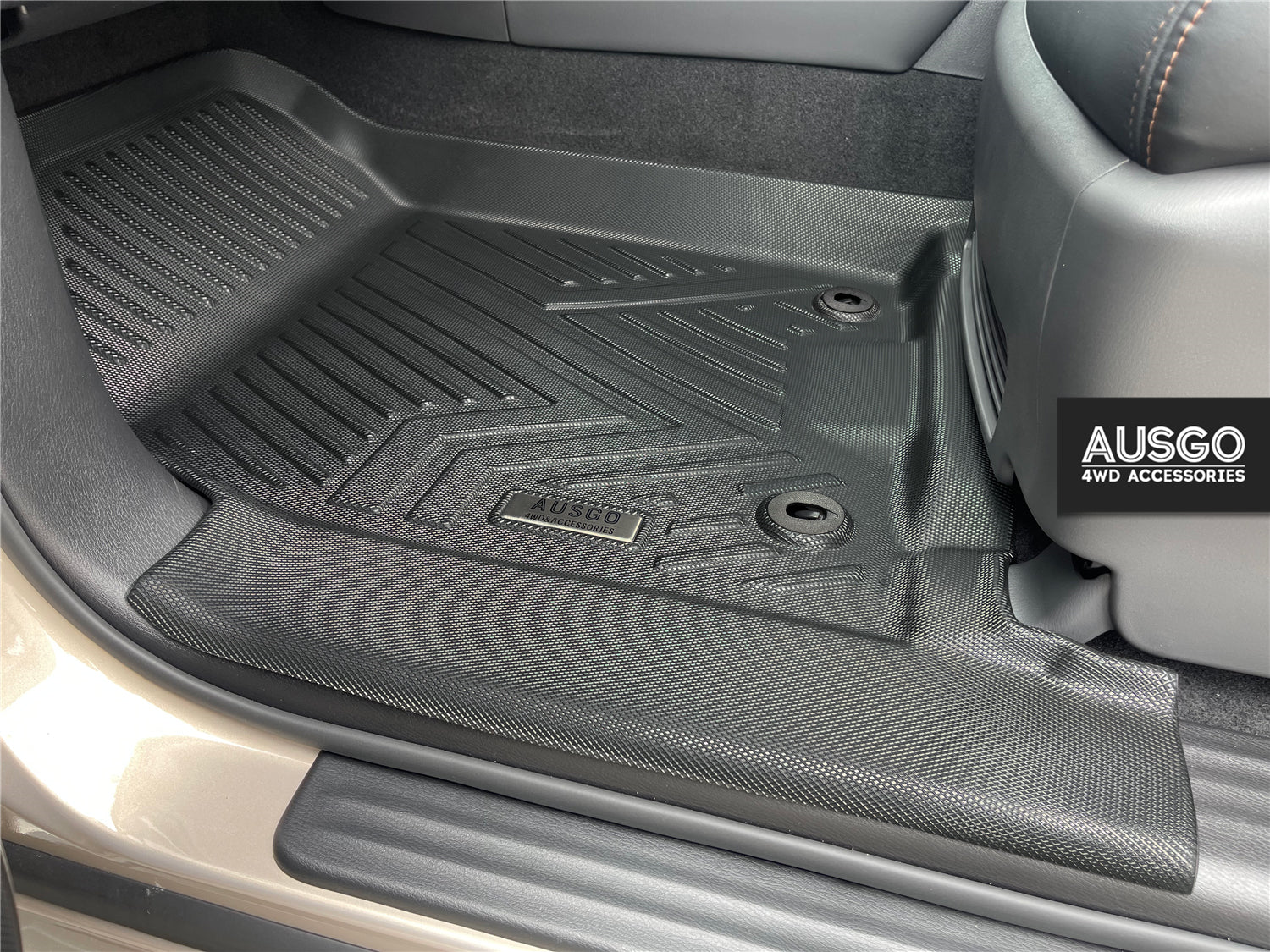 Nissan Patrol Y62 2012-Onwards Car Floor Mats