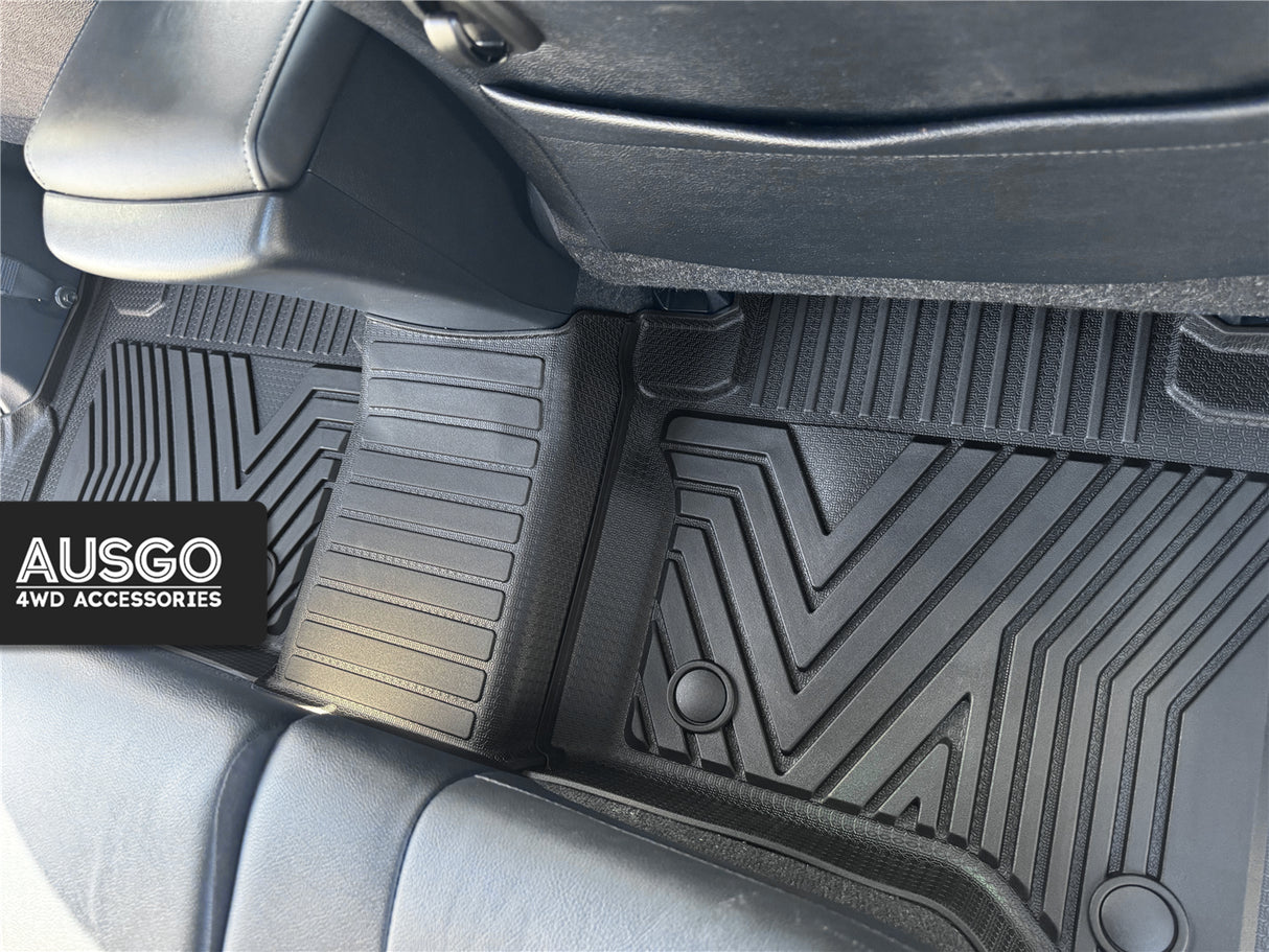 5D Injection Floor Mats + Black Door Sill Protector for Toyota Hilux Auto Dual Cab 2015-Onwards