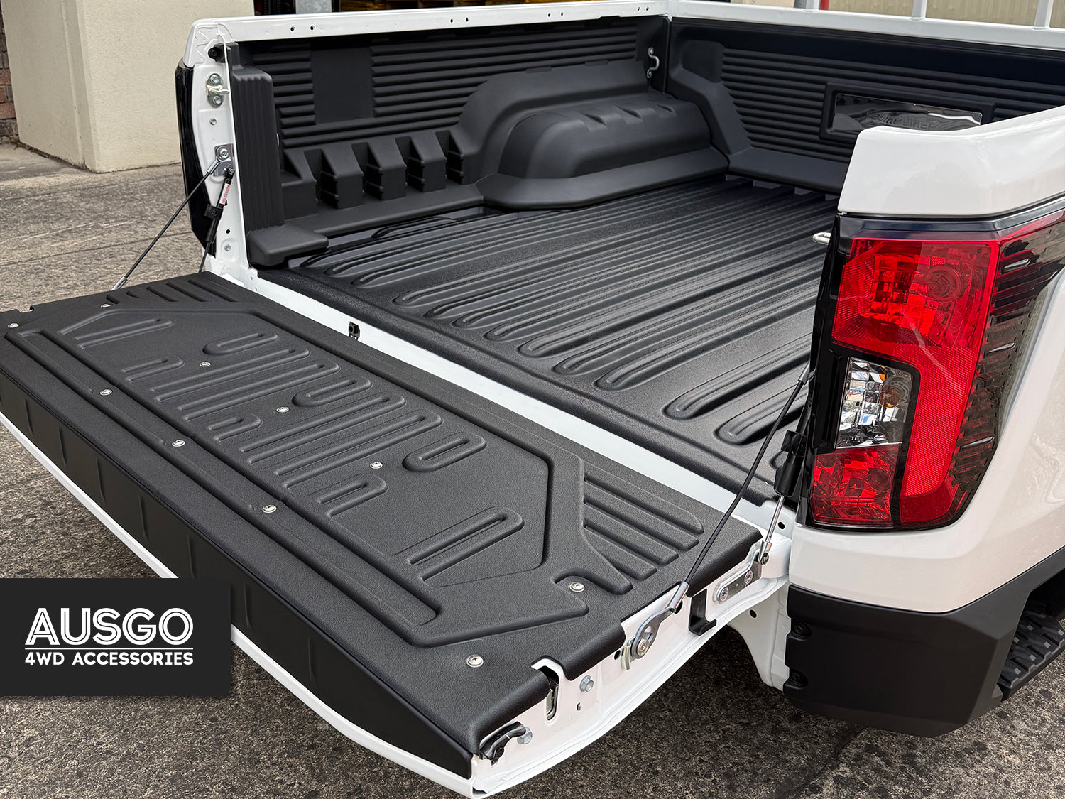 Pre-order 5-Piece Tub Liner for Toyota Hilux Dual Cab 2026-Onwards