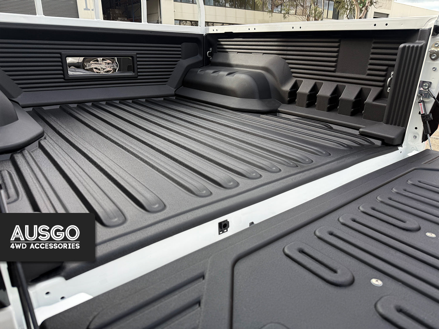 Pre-order 5-Piece Tub Liner for Toyota Hilux Dual Cab 2026-Onwards