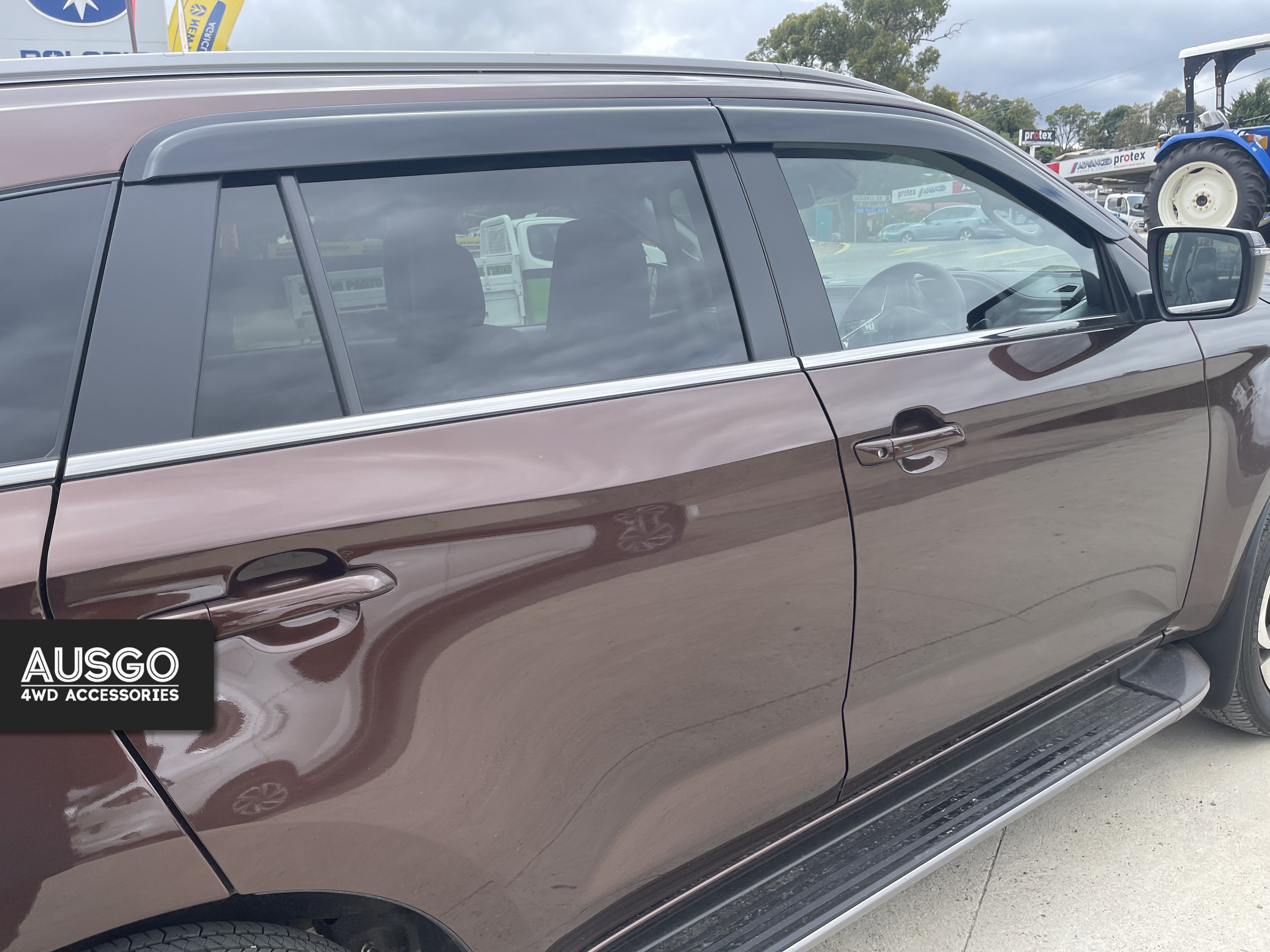 ISUZU MUX MU-X 2021-Onwards Injection Monsoon Weather Shields