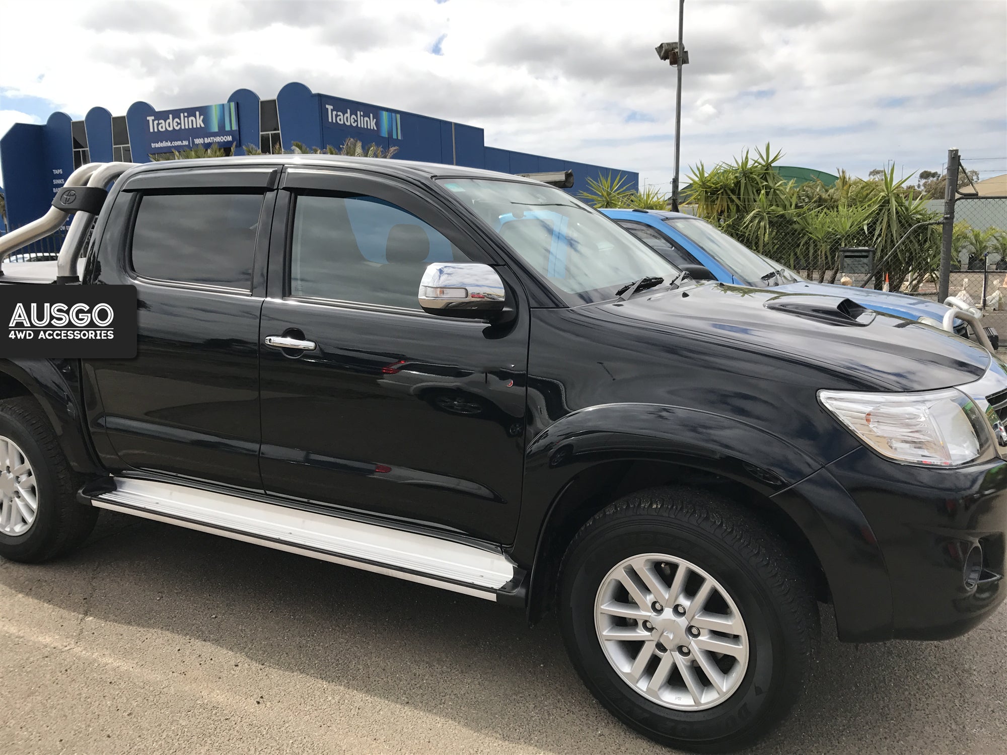 Toyota Hilux Dual Cab 2005-2015 Injection Monsoon Weather Shields