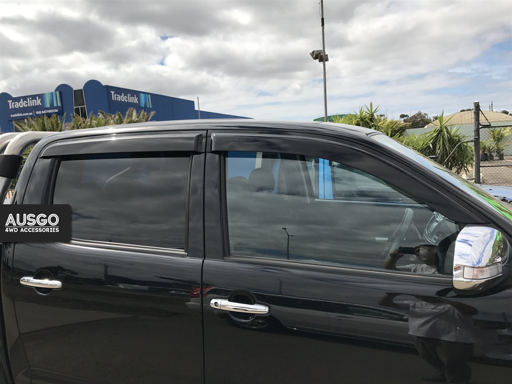 Toyota Hilux Dual Cab 2005-2015 Injection Monsoon Weather Shields